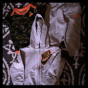 Infant Boys Nike Sweatsuit